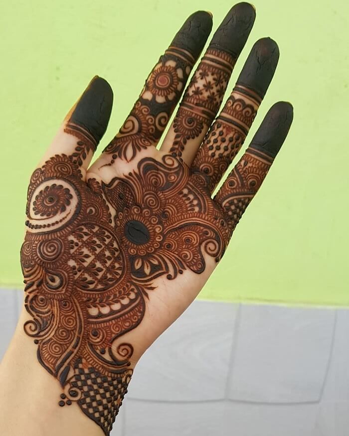 51 Impressive Diwali Mehndi Designs For Newlywed Brides Celebrating ...