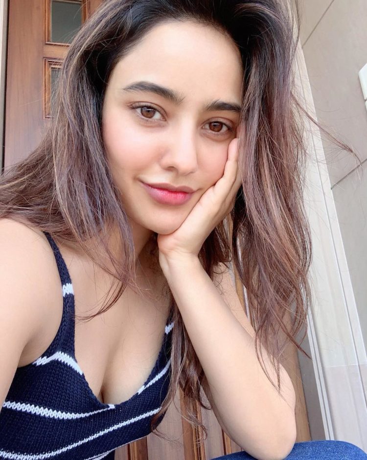 Neha Sharma Wallpapers 1080p Hd Best Pictures, Images & Photos