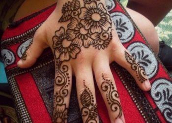 Simple Mehndi Design For Kids Images | Best Mehndi Designs For Kids