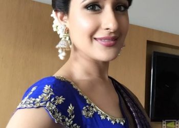 1602594173 Actress Pragya Jaiswal Cute Gallery