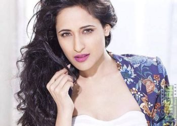 1603372312 Actress Pragya Jaiswal Cute Gallery