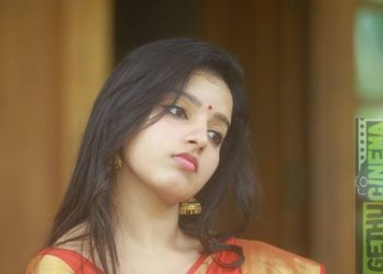 1604123275 Actress Malavika Menon Gallery