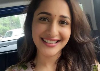 Actress Pragya Jaiswal Cute Gallery