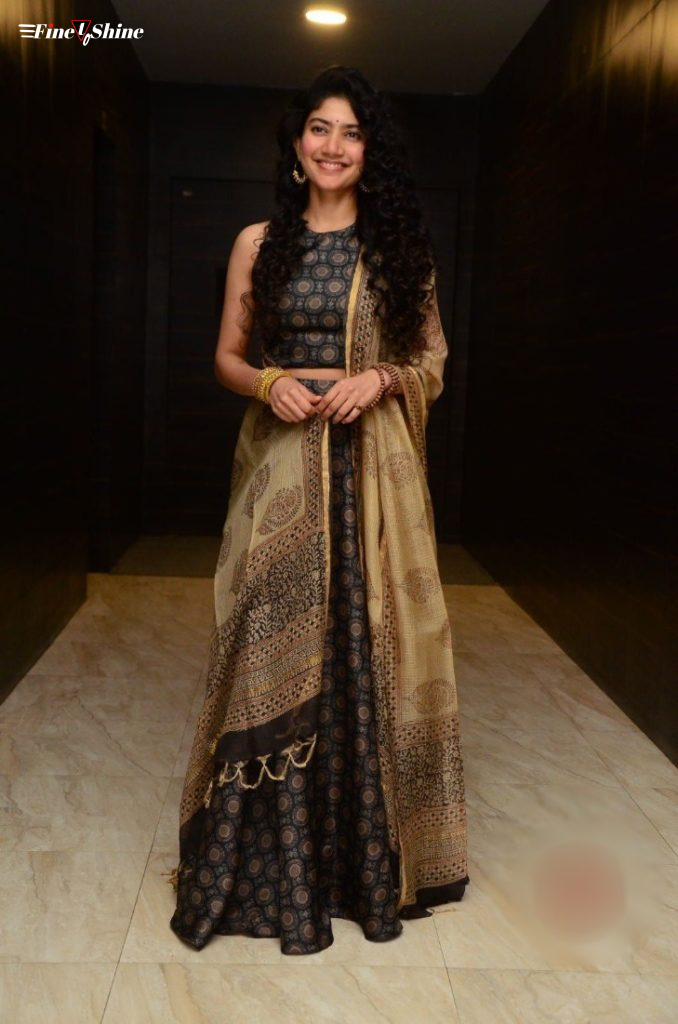 Actress Sai Pallavi Stills From NGK Movie Pre Release Event wpp1645518606462