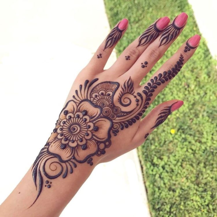 Best Simple Mehndi Designs That You Should Try