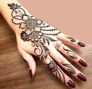 Stylish Arabic Mehndi Designs For Back Hand 1