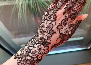 Stylish Arabic Mehndi Designs For Back Hand